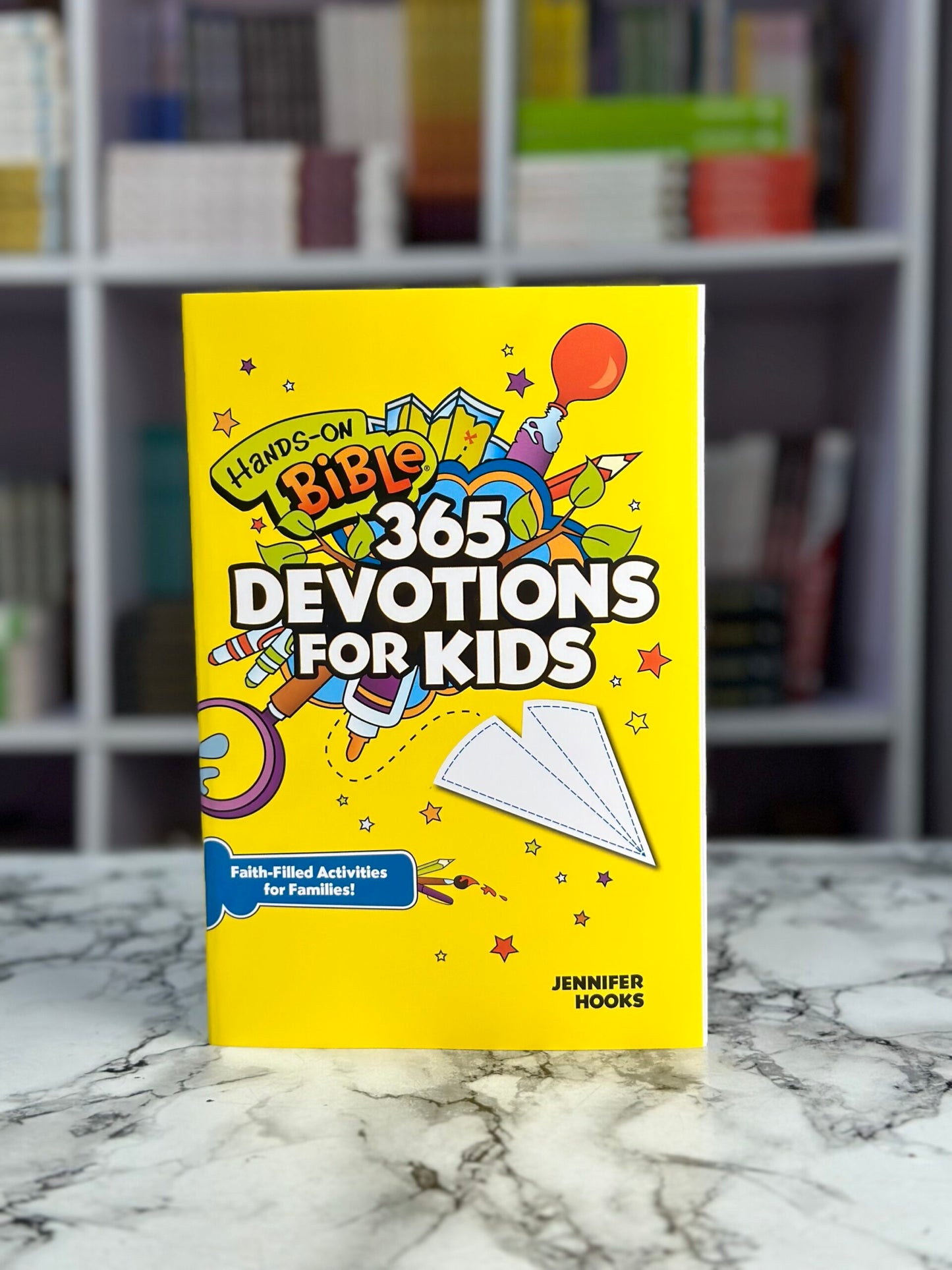 Hands-On Bible 365 Devotions for Kids: Faith-Filled Activities for Families