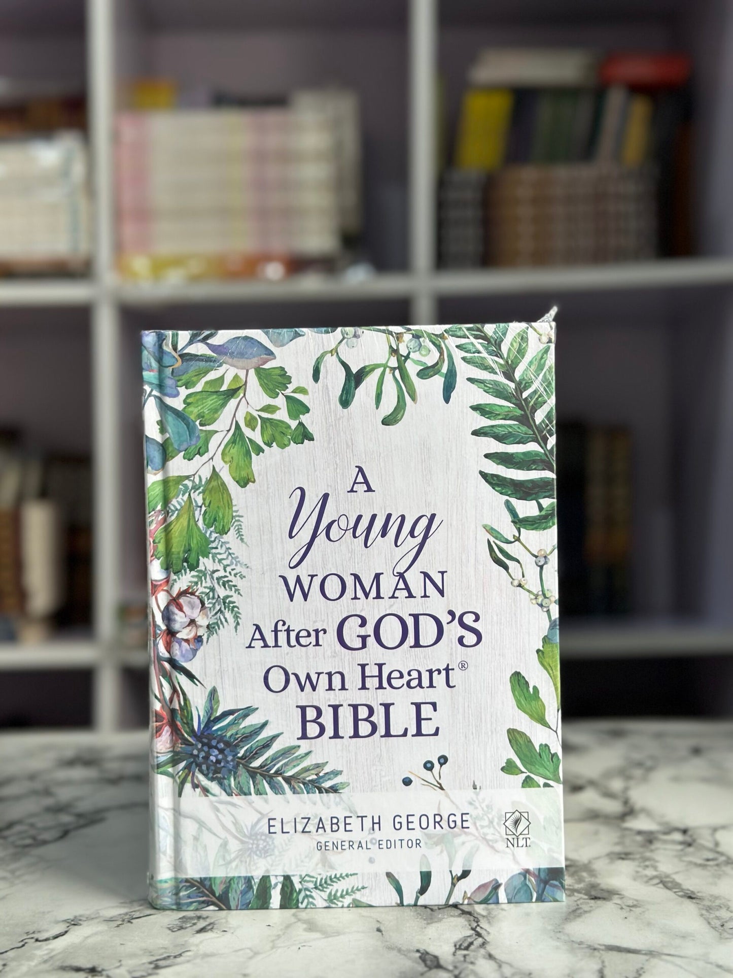 NLT A Young Woman After God's Own Heart Bible (Hardcover)