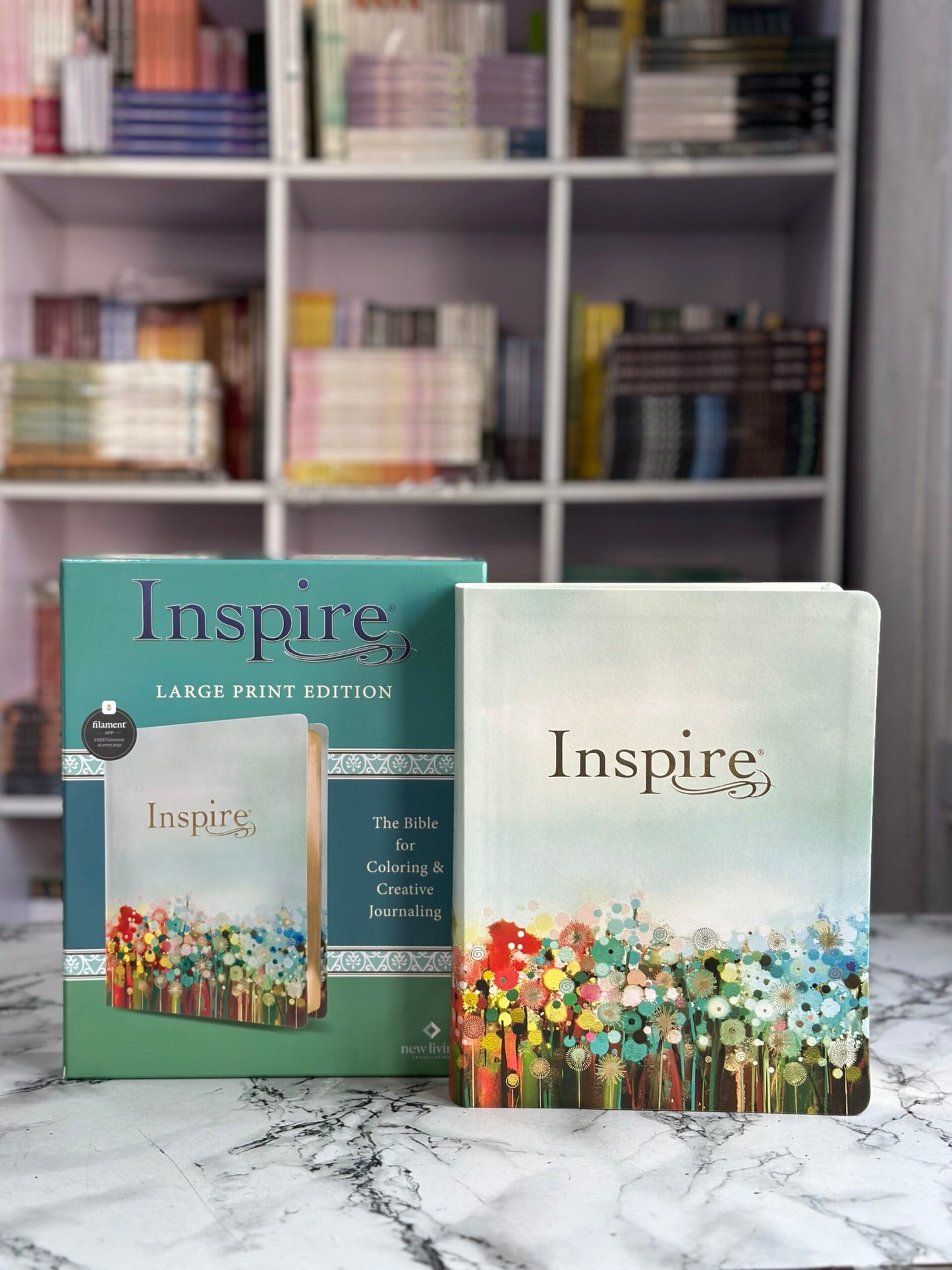 Inspire Bible Large Print NLT, Filament Enabled (LeatherLike, Floral Fields with Gold)