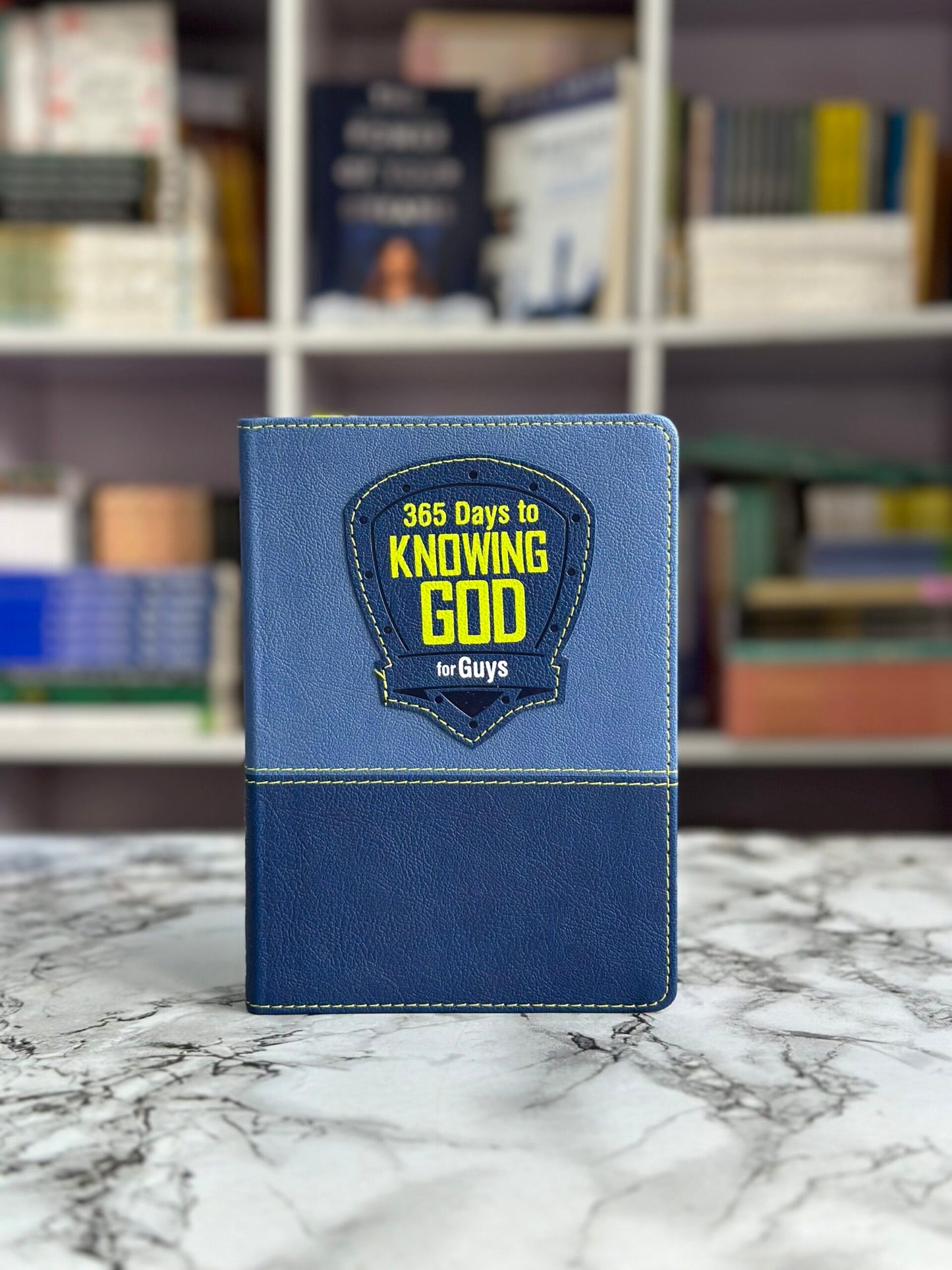 365 Days To Knowing God For Guys Faux Leather