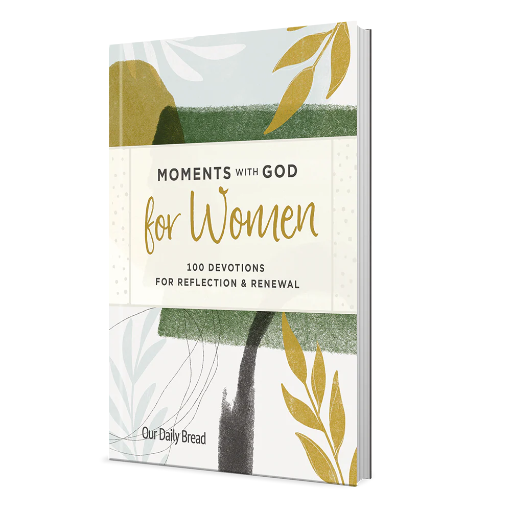 Moments with God for Women: 100 Devotions for Reflection and Renewal