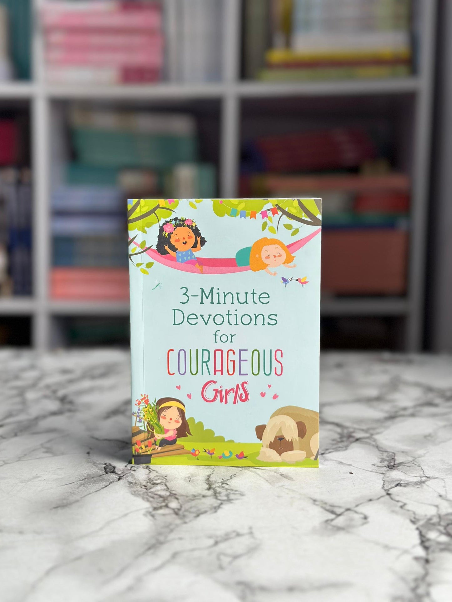 3-Minute Devotions for Courageos Girls