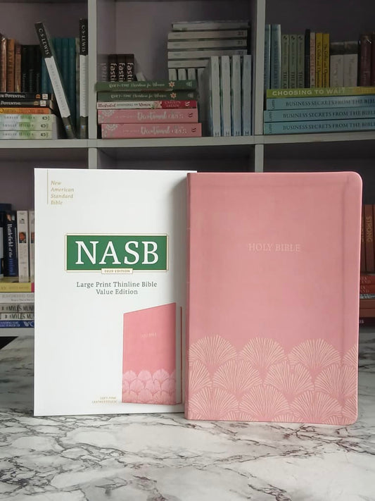 NASB Large Print Thinline Bible, Value Edition, Soft Pink LeatherTouch