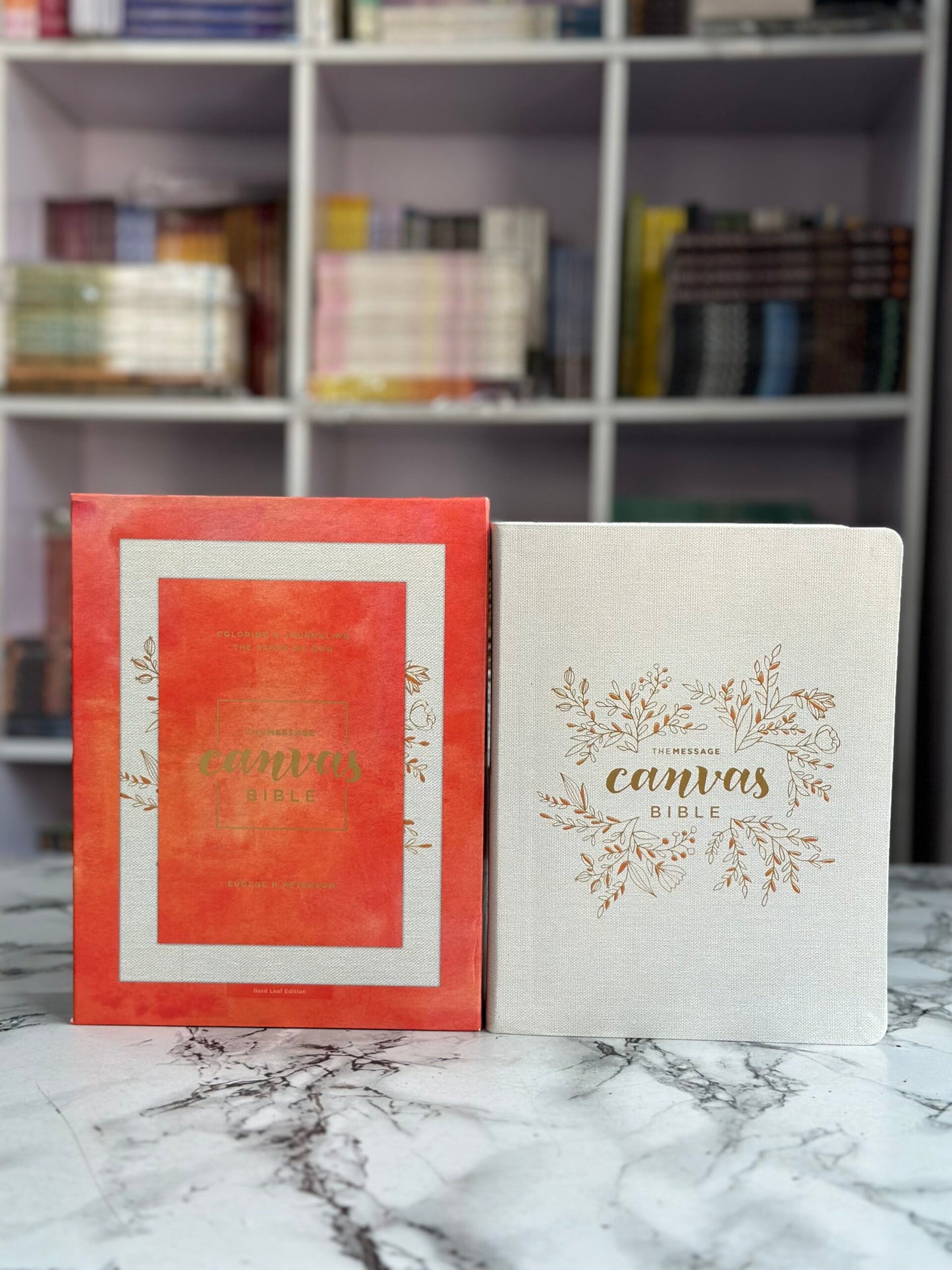 The Message Canvas Bible (Canvas-Look, Gold Leaf): Coloring and Journaling the Story of God