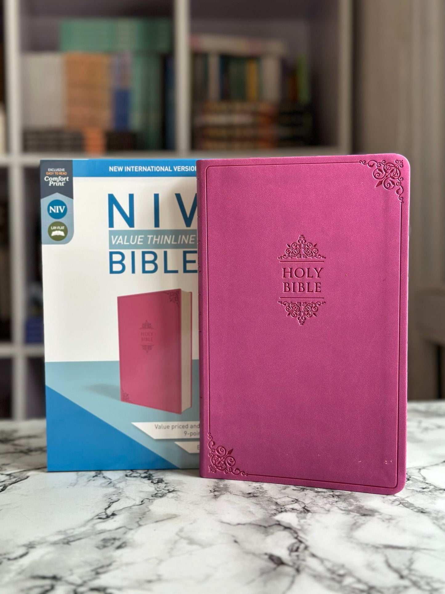 NIV, Value Thinline Bible, Leathersoft, Pink, Comfort Print