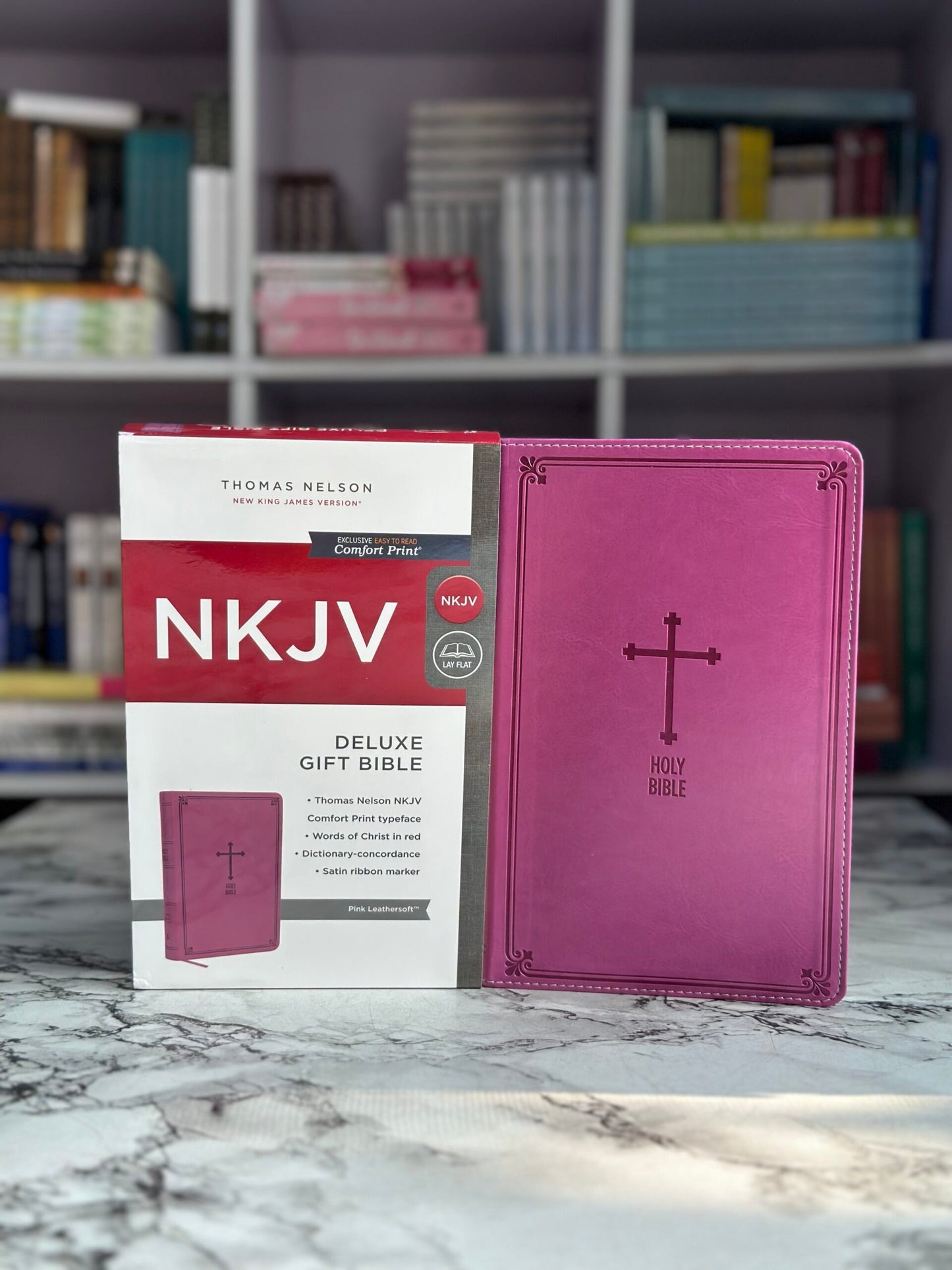 NKJV Deluxe Gift Bible Pink Leather