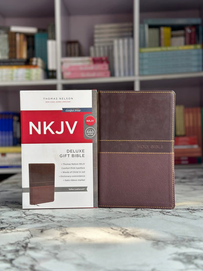 NKJV Deluxe Gift Bible Brown Leather