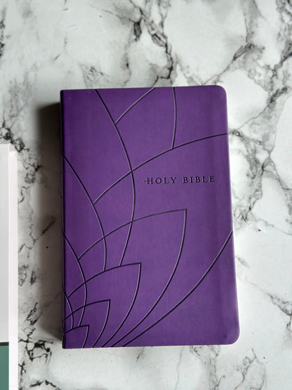 NLT Premium Gift Bible Leather Purple Petals
