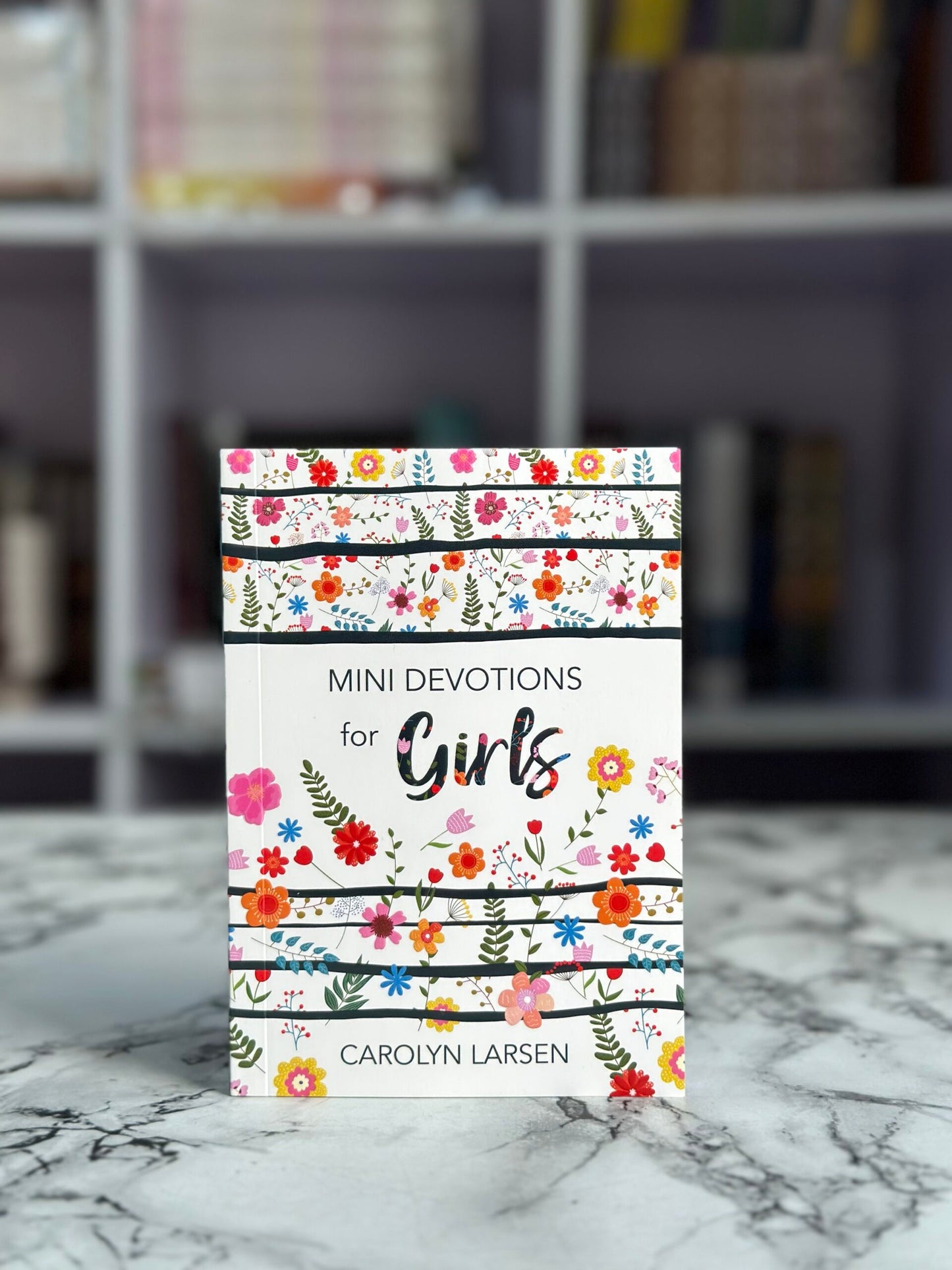 Mini Devotions For Girls (Paperback)