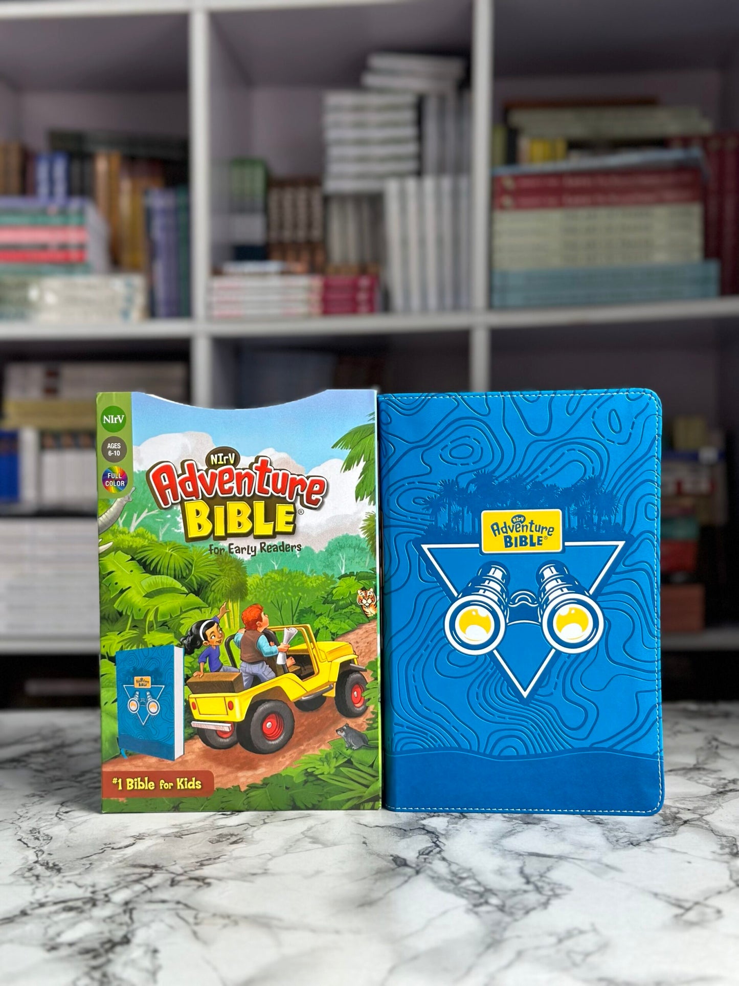 NIrV, Adventure Bible for Early Readers, Leathersoft, Blue, Full Color