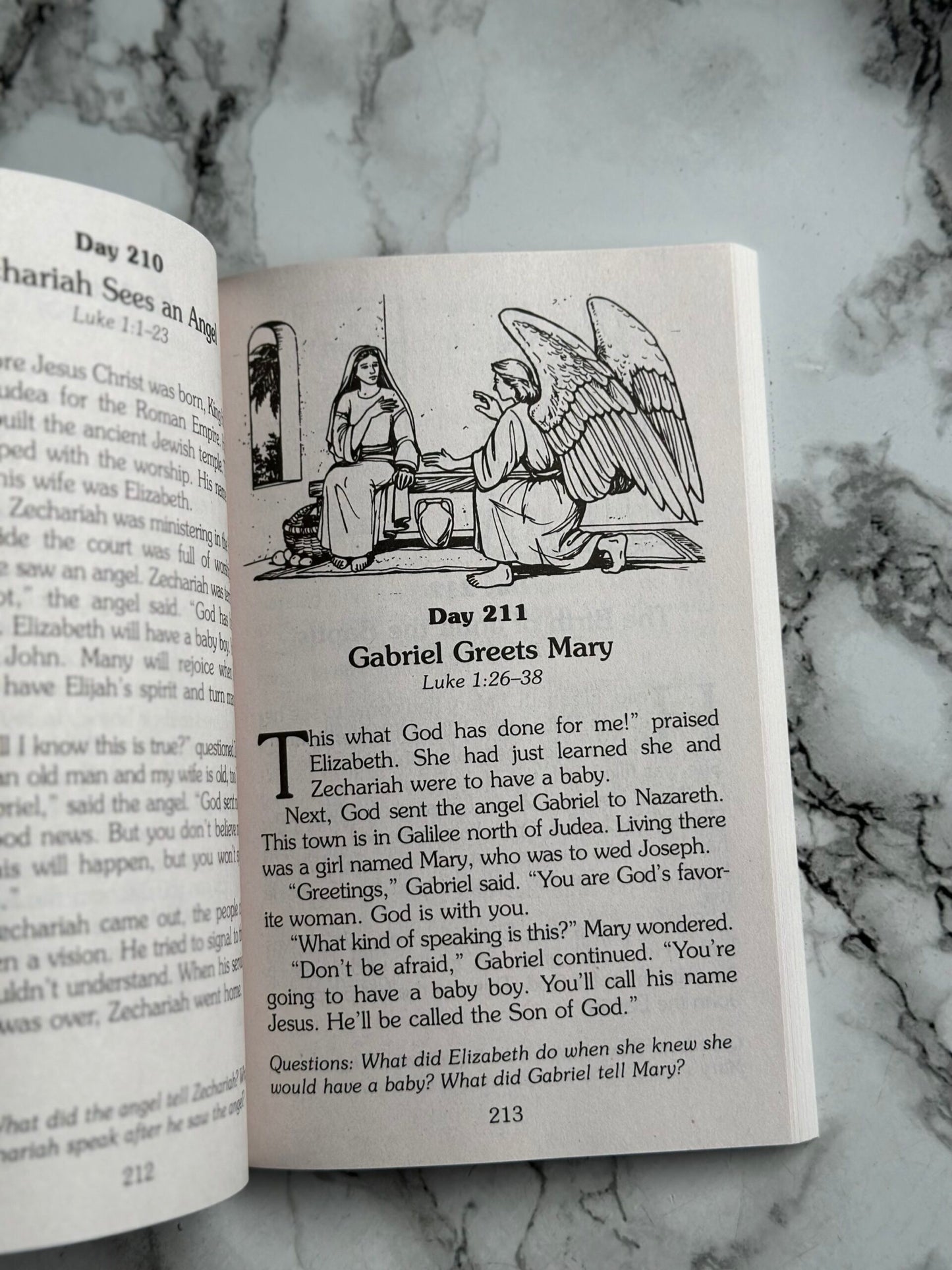 365 Read Aloud Bedtime Stories